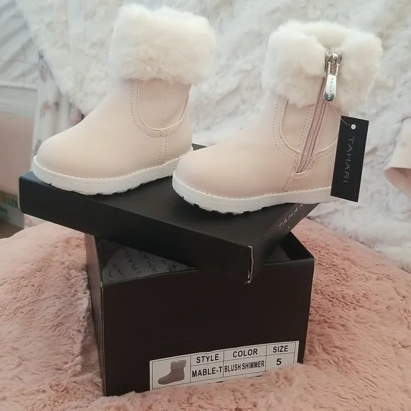 TAHARI Blush Shimmer Size 5 Toddler Boot NIB - Picture 2 of 8